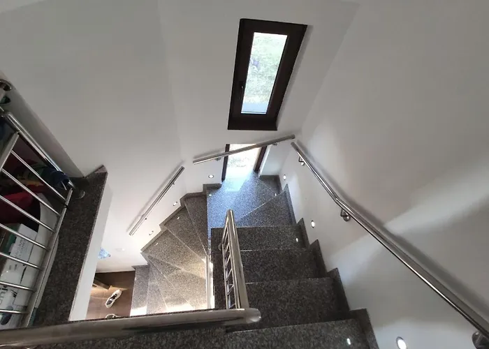 Kuca U Prirodi בית נופש *